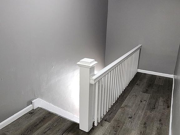 3rd image of 119 Wakefield Ave APT 3