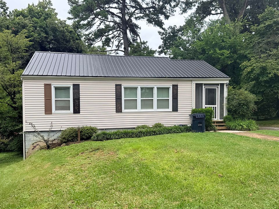 1st image of 3703 Sullivan Ave