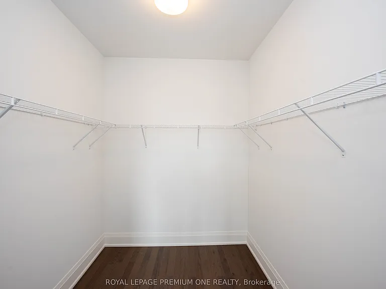 15 Lunar Cres #74 — Photo 22