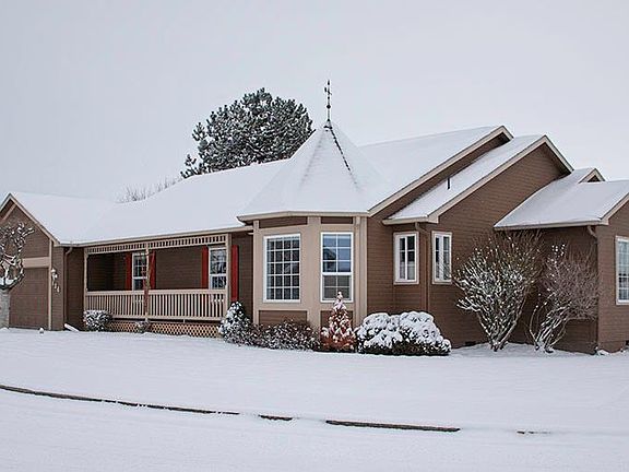 2nd image of 836 SE Sentry Dr