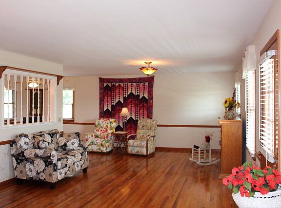 3rd image of 235 Graybeal Calloway Dr