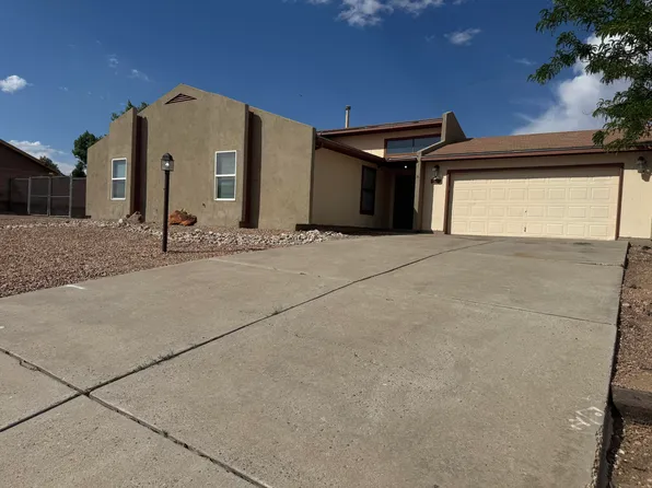 4765 Limestone Dr NE, Rio Rancho, NM 87124
