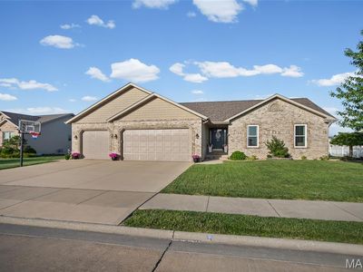 25 Rosin Dr, Highland, IL, 62249