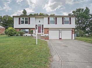 6318 Burkwood Dr, Clayton, OH 45315