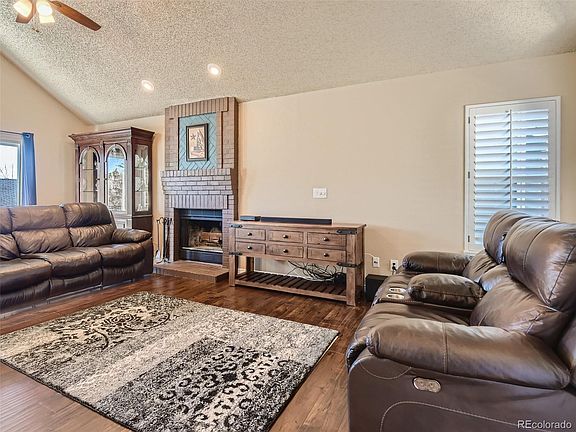 5th image of 7556 Dawn Dr