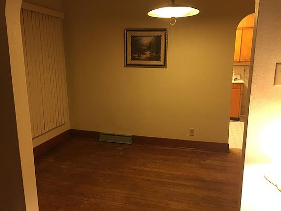 3rd image of 801 W Division St