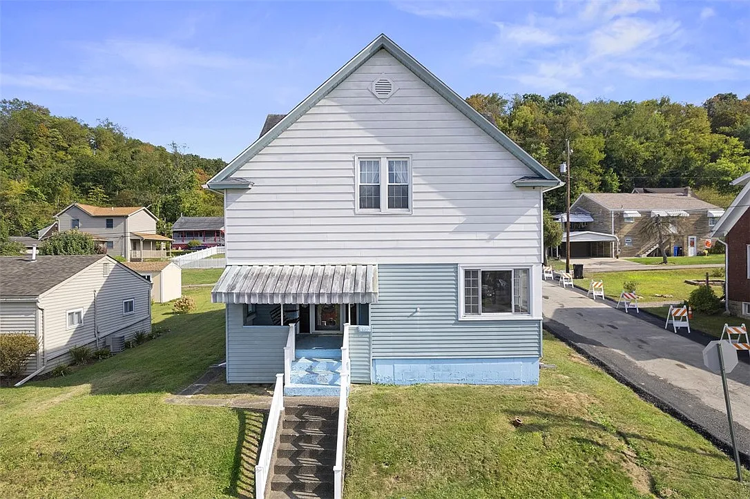 6102 Roslyn St photo 1