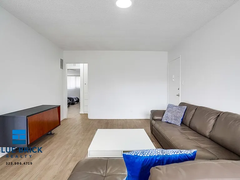 12310 Chandler Blvd #41 — Photo 5