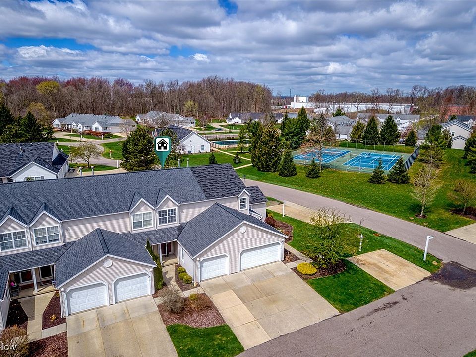 2nd image of 679 Hickory Grove Ct