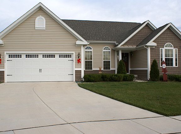 2nd image of 23562 Canoe Ct
