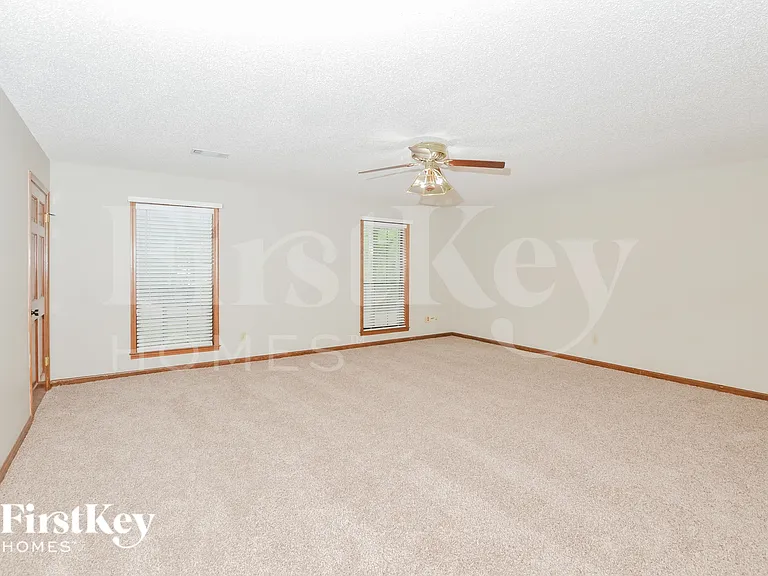 3943 Green Spruce Bnd — Photo 11