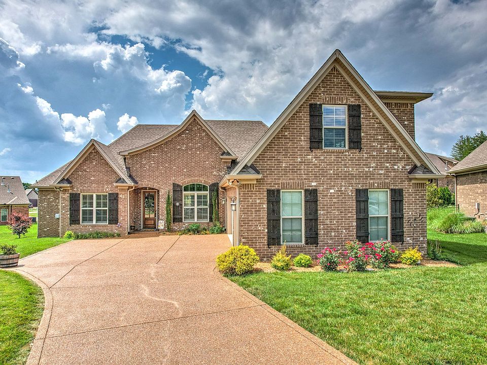 208 Blackthorn Ln, Gallatin, TN 37066 Zillow