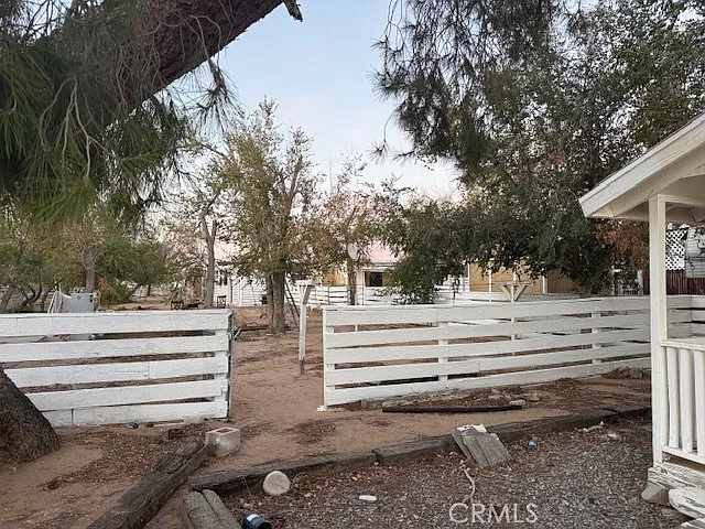 4 bed, 2.5 bath, 1600 sqft, $7,900 — Photo 4