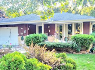 761 N 113th St, Wauwatosa, WI 53226