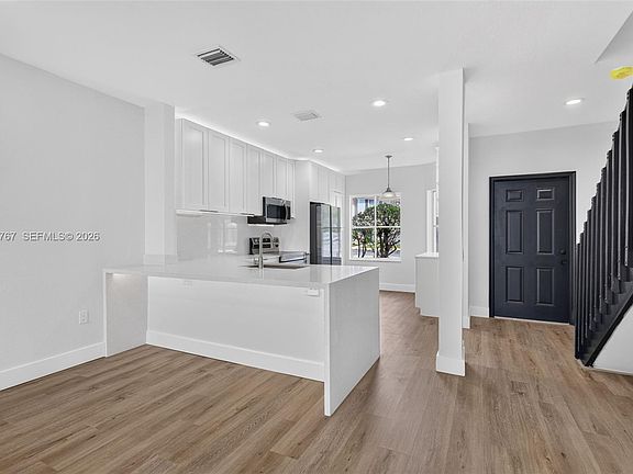4th image of 8200 SW 25th Ct #101
