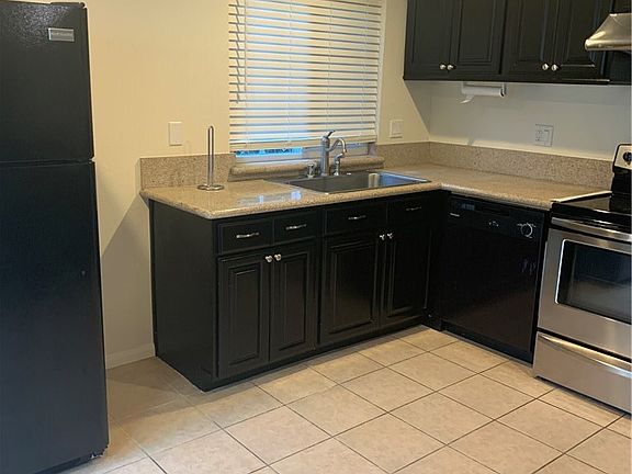 4th image of 16180 Sierra Pass Way