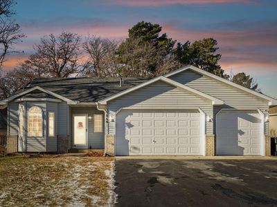 25866 Glen Oak Dr, Wyoming, MN, 55092