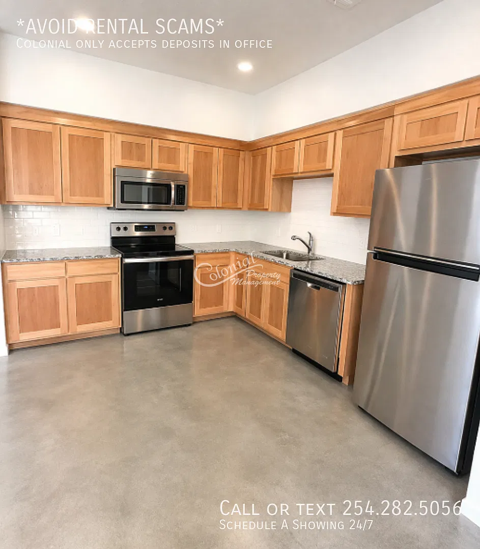 3 bed, 2.0 bath, 1332 sqft, $1,295 — Photo 3