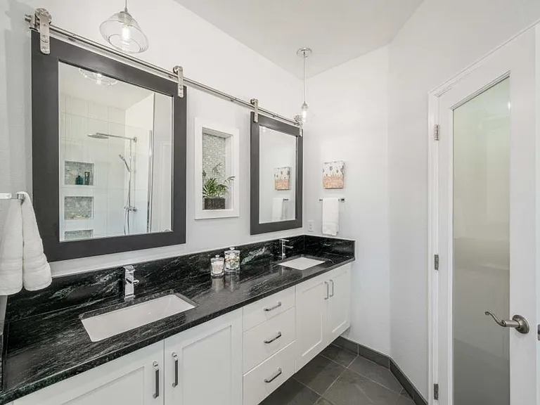4220 Ravenna Pl — Photo 23