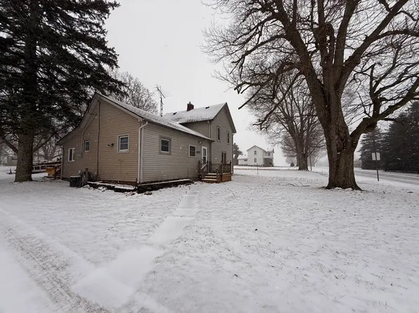 407 S Woodhull Rd, Laingsburg, MI 48848