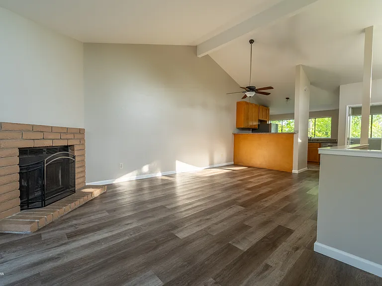 1759 W 3rd St — Photo 6