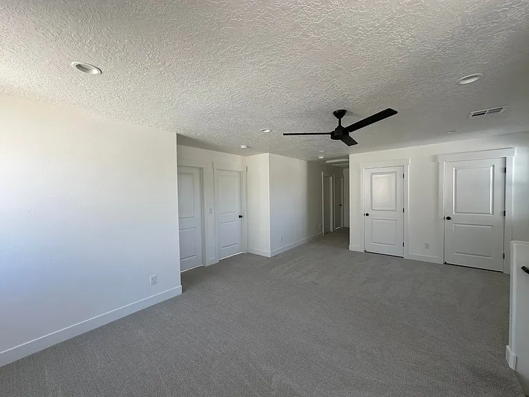366 N 40 E — Photo 11