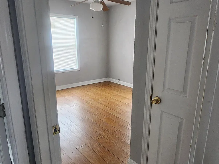 133 E Vanderbilt Dr — Photo 13