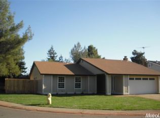 1305 Racquet Club Dr, Auburn, CA 95603