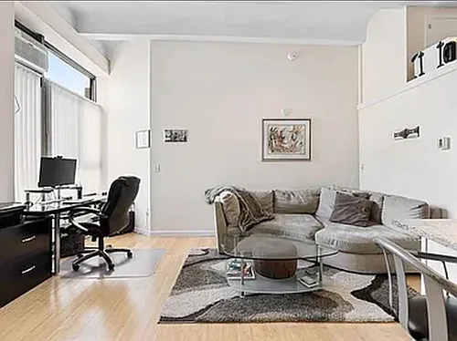 12 Stoneholm St #524 Photo 1