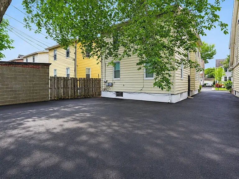 225 Ward Pl #2 — Photo 11
