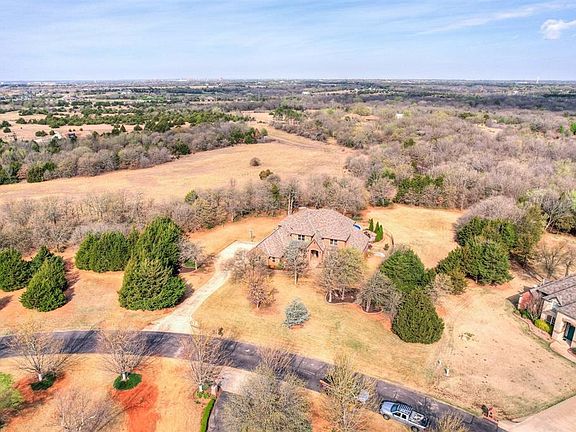 4th image of 1900 Quail Creek Dr