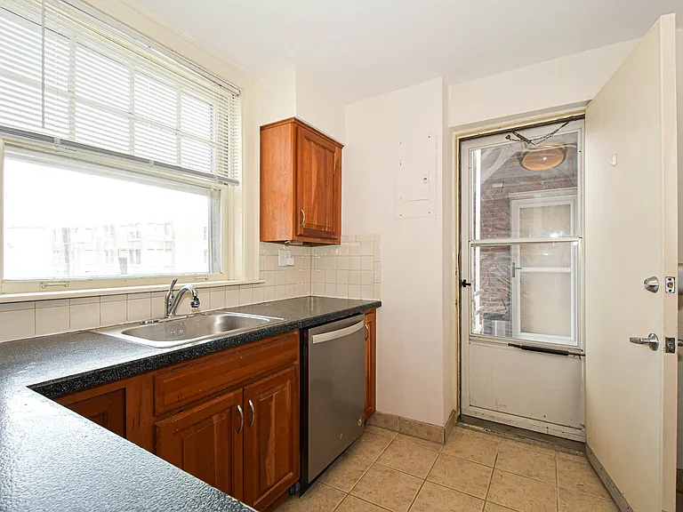 321 Belt Ave #201 — Photo 12
