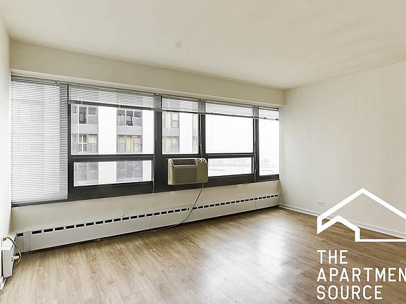 4th image of 3132 N Lake Shore Dr #1507
