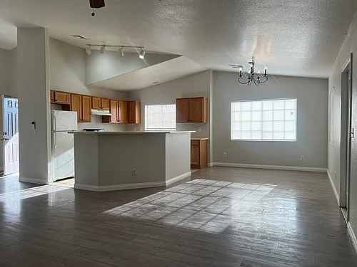2708 Ganzo St Photo 1