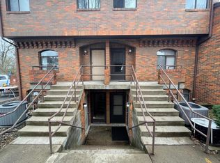 3256 Niagara Sq, Pittsburgh, PA 15213
