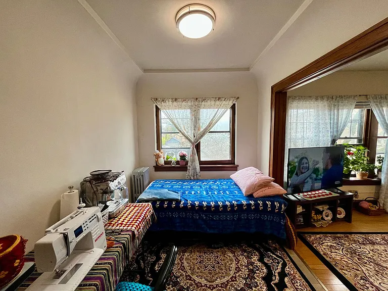 4455 N Oakland Ave — Photo 5