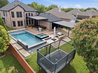 4726 Parkhaven Dr, Garland, TX 75043