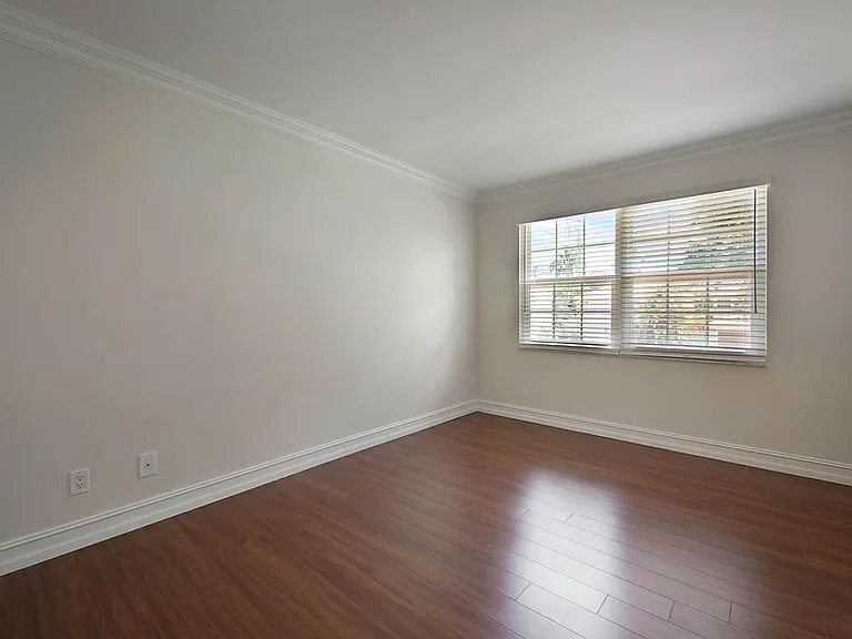 9485 Baritone Ct — Photo 34