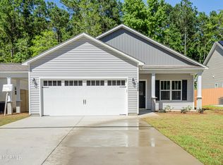 1151 Dan Owen Dr, Hampstead, NC 28443