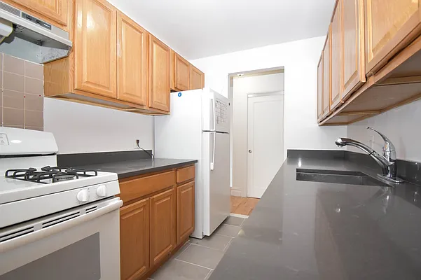 Rented by Bohemia Realty Group | media 11