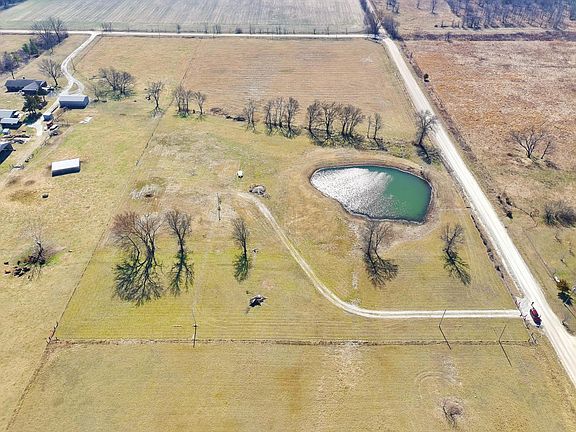 3rd image of 7400 S 540th Rd