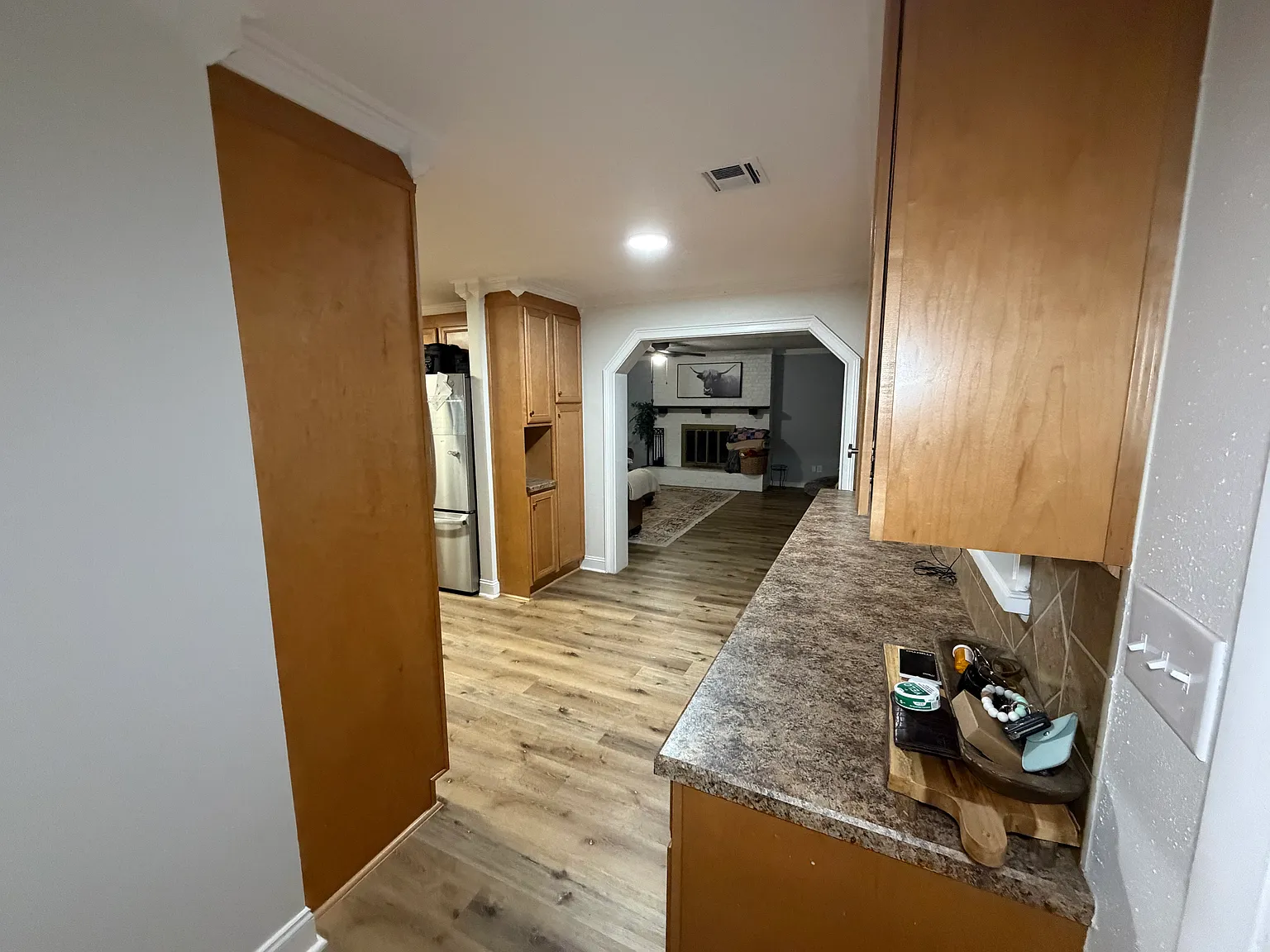 3 bed, 2088 sqft, $1,800 — Photo 2