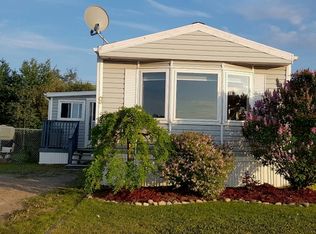 9 Fir Cres, Hay River, NT X0E0R5