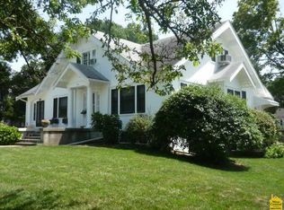 102 E Clinton St, Clinton, MO 64735