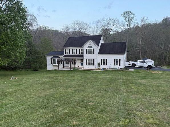 954 Brushfork Rd
