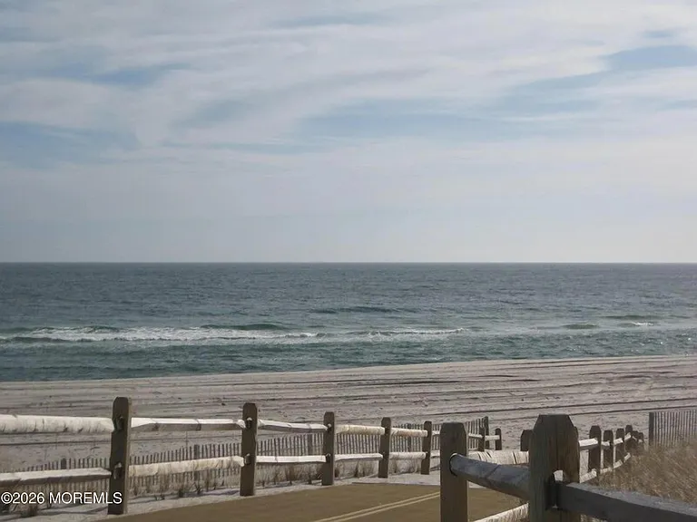 15 S Surf Rd — Photo 20