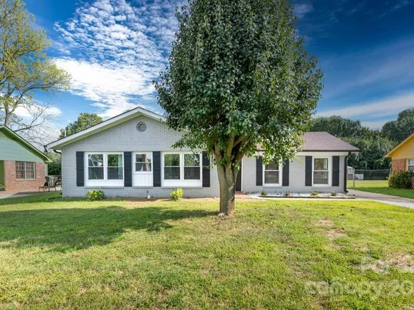 1126 Pearson Dr, Rock Hill, SC 29730