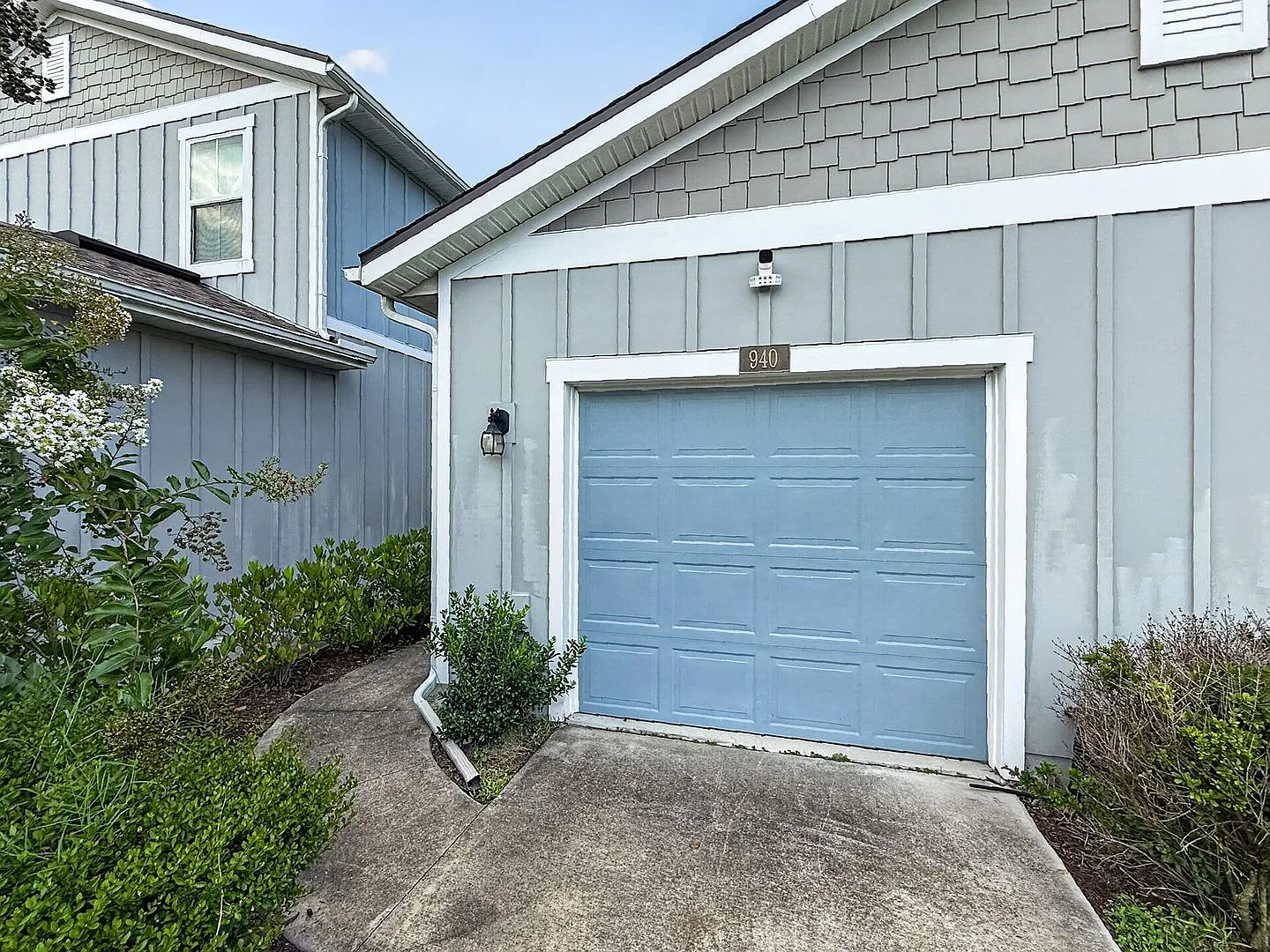 Modern 2-Bedroom Northside Townhome for Rent — Photo 4