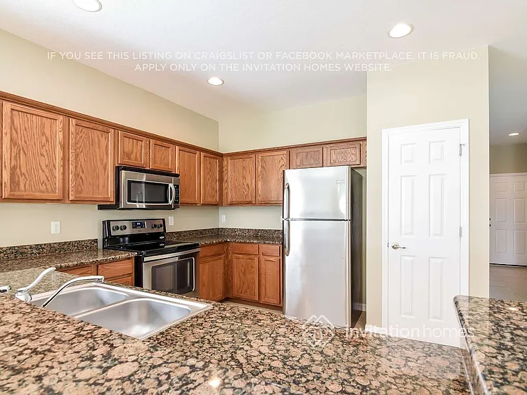 5927 Desert Peace Ave — Photo 7