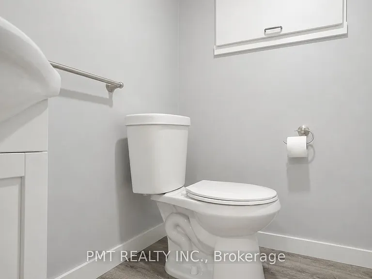 109 Nassau St — Photo 14